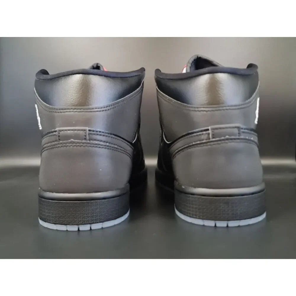 Jordan 1 Mid SE. Black Metallic Reimagined. SIZE 10.5 - HV5177-010